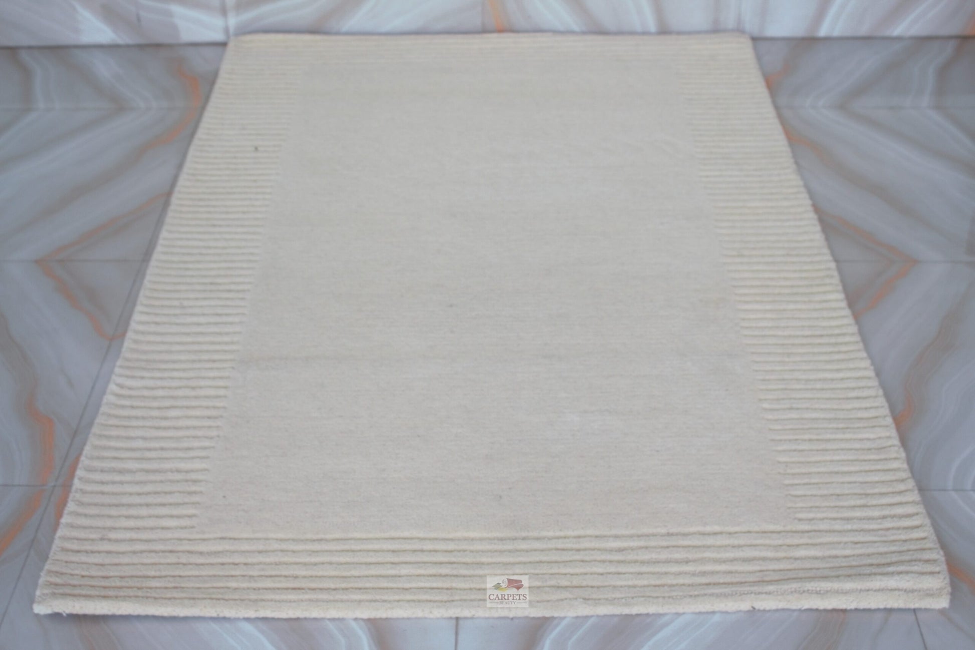 Off white designer plan carpets for your beautiful home