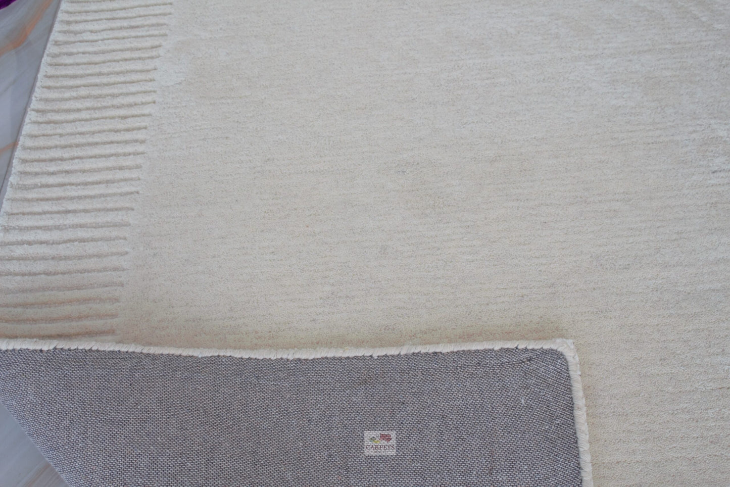 Off white designer plan carpets for your beautiful home