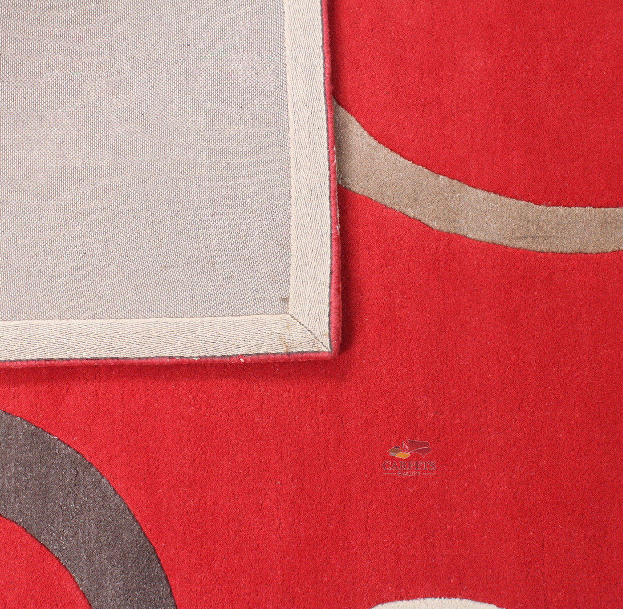 Red Geometric Woolen Rug for bedrooms and drawing living rooms