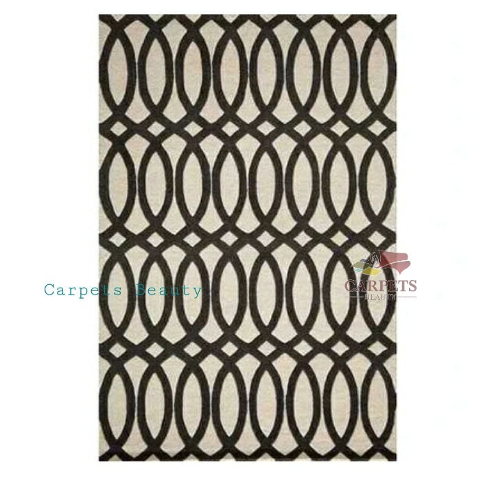 Beautiful Black & White Abstract Pattern Carpet for bedrooms and drawing/living rooms