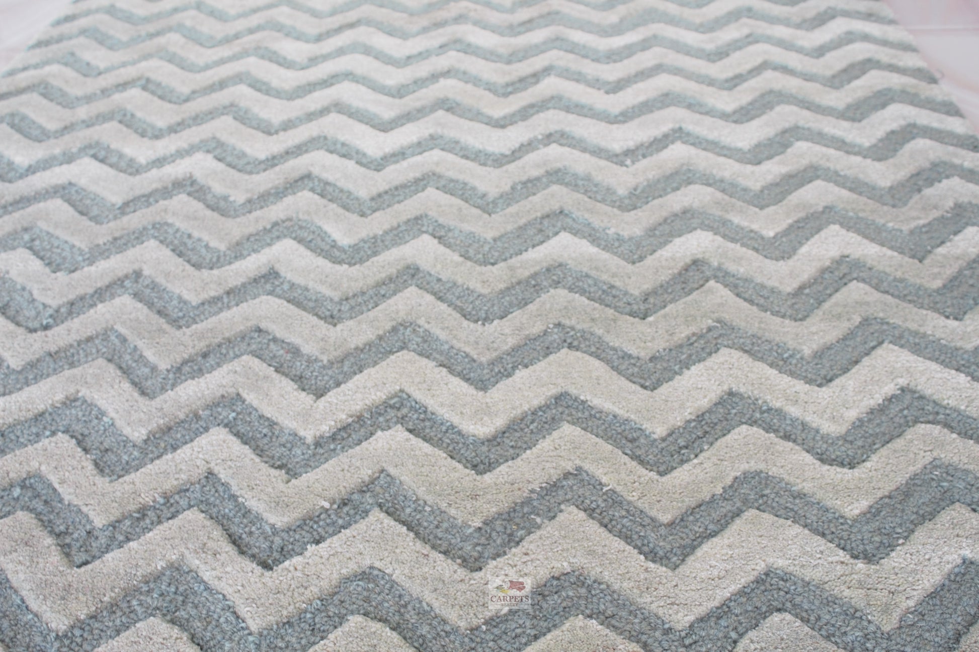 Zig zag shape designer carpets for your home